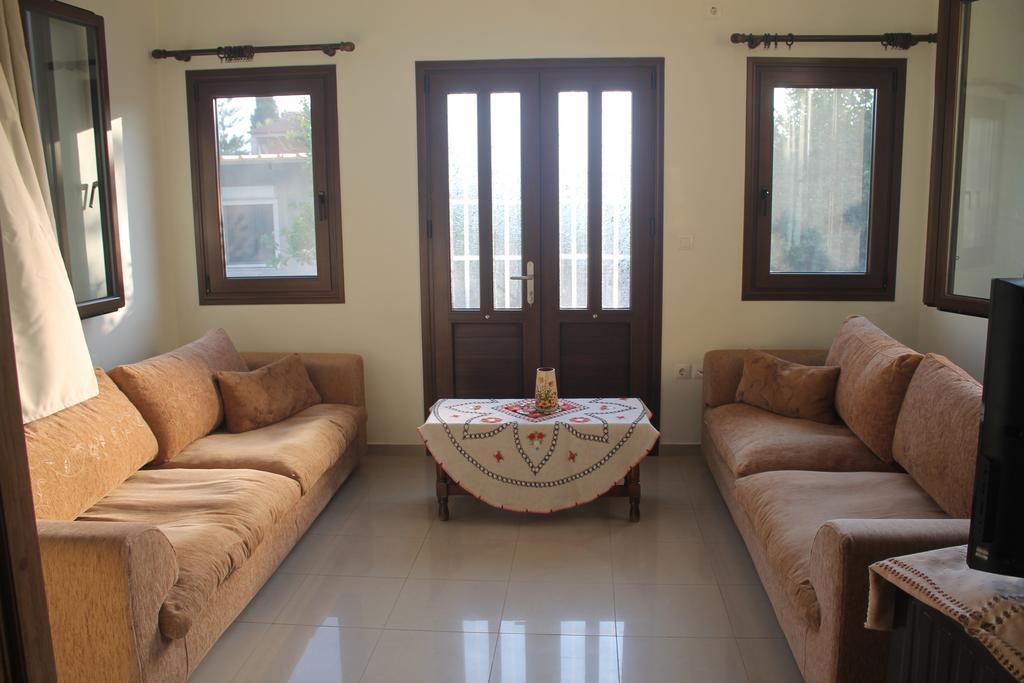 Villa Bene Preveza Luaran gambar